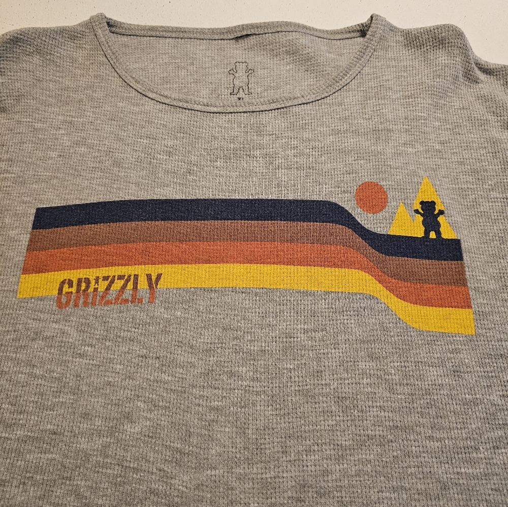 Sweatshirt - Picture 6 of 6